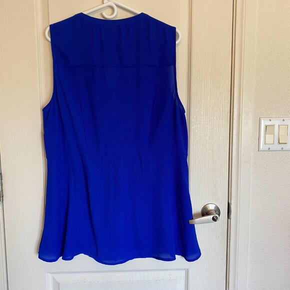 Torrid Blue Sleeveless Button-Down Blouse with Ties - Picture 5 of 12